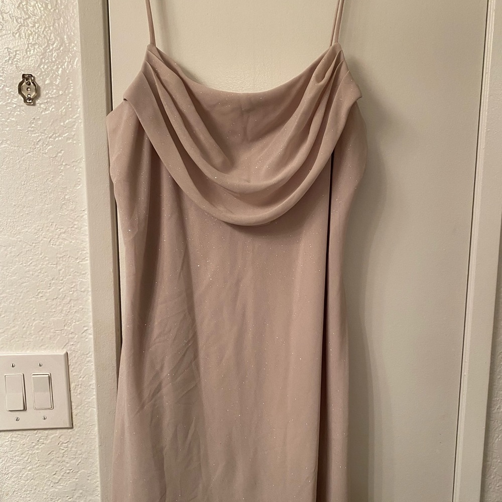 Dress - Picture 2 of 3